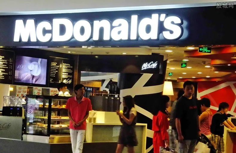 麦当劳回应汉堡发臭 “臭味”是芝士的味道