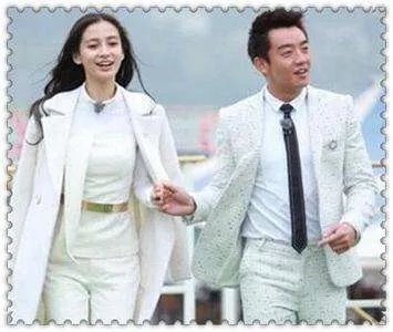 郑恺亲baby胸的的照片 angelababy的胸被强吻