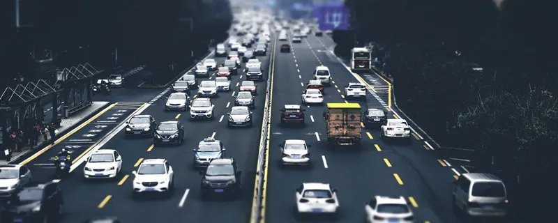 先有红绿灯还是先有汽车