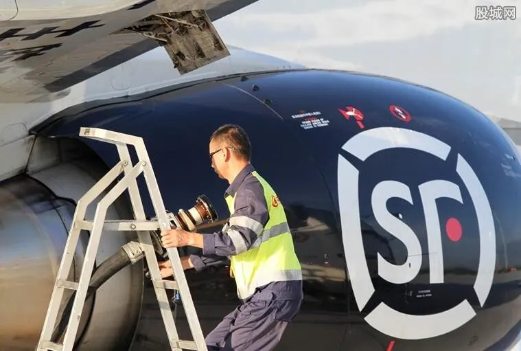 顺丰总裁发员工5亿红包 不分岗位每人都可领888元