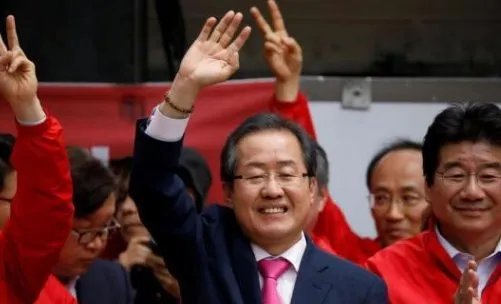 文在寅目前的支持率是多少?