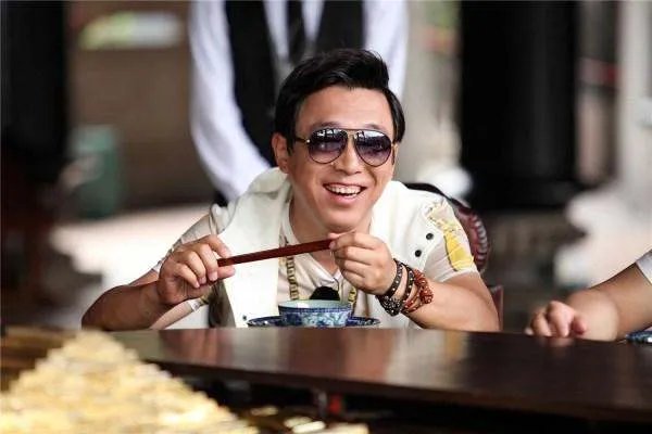 黄渤主演的哪部电影特别搞笑?