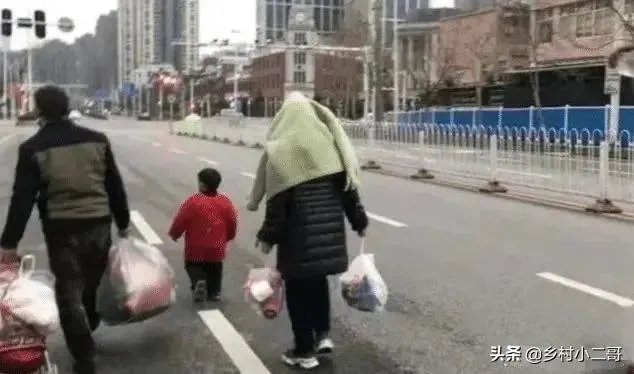 怎么看待华南海鲜市场一家四口43天未感染？