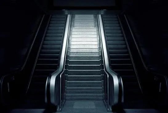 自动扶梯旁边的毛刷有什么用  自动扶梯旁边的毛刷是干嘛的