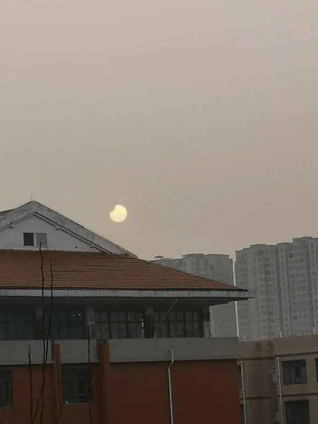 日环食会天黑吗？为什么？