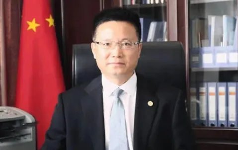 成都大学校长王清远到底是个什么样的人?他有何背景?