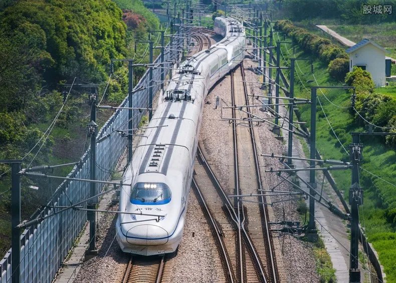 进出北京地区列车免费退票 铁路部门公布新规定