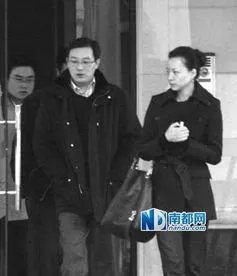 密春雷第一任妻子是谁 和金晶一对双胞胎