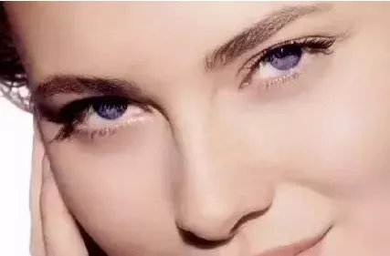 自体耳软骨隆鼻价格多少