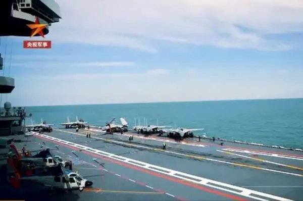 歼15航母起降全过程细节震撼画面，这是我国制造研发吗？