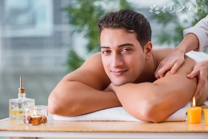 肤色不均用什么护肤品 揪出肤色不好的三大原因