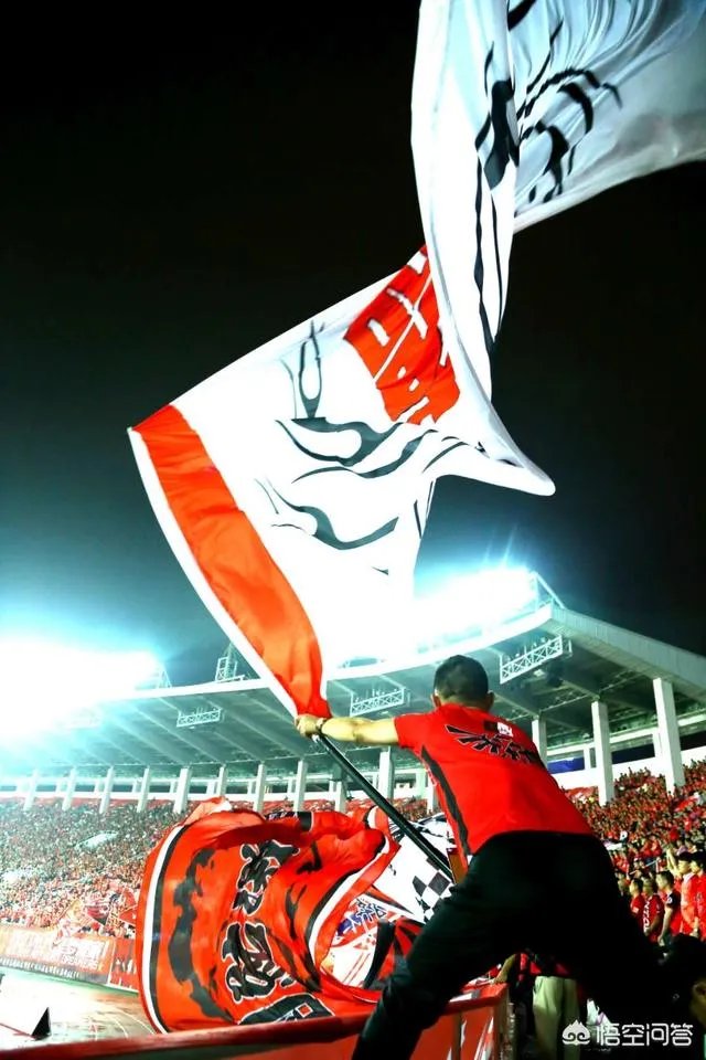 如果恒大亚冠小组出局,又中超联赛与榜首有八分之差,可能四大皆空吗?卡帅帅位还稳吗?