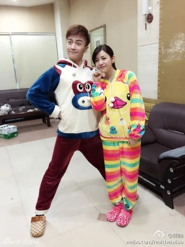 八一八：陈晓陈妍希恋情曝光 昔日合影满满的爱