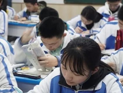 教育部要求不得设置重点班，你觉得这一要求合理吗？