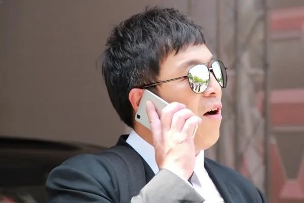 黄渤主演的哪部电影特别搞笑？