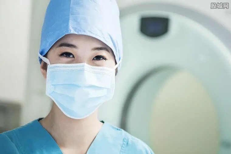 31省区市新增确诊15例含本土2例 最新疫情通报