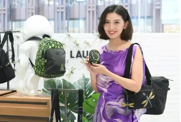 国内十大服装设计师,马可排第一,婚纱女王上榜