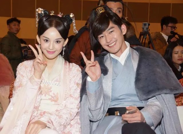 张翰郑爽分手后首次合作,尴尬场面怎样化解?