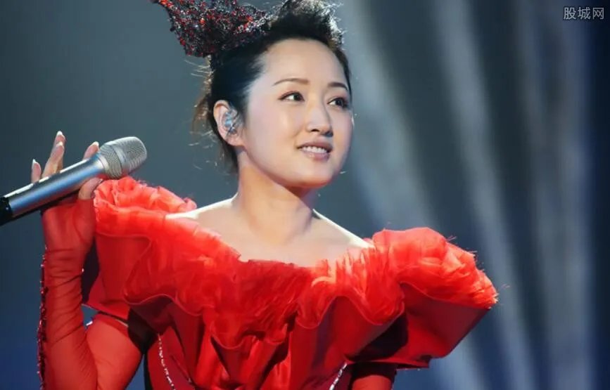 杨钰莹的儿子 杨钰莹儿子的爸爸是谁