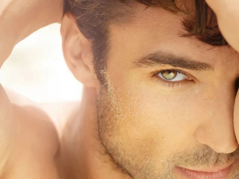 男人有鱼尾纹的原因