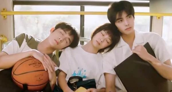 李尖尖和凌霄在一起了吗？