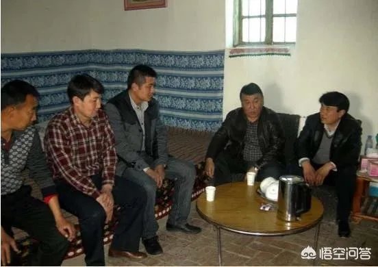 驻村工作组是做什么的？