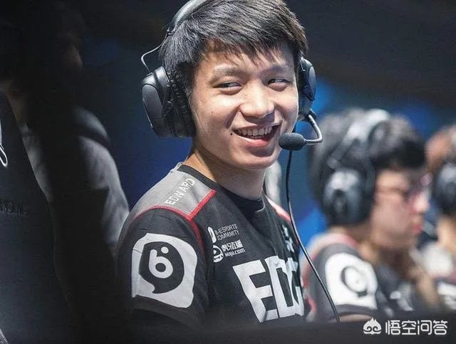 厂长微博发文暗示自己要退役，一番话让众多玩家流泪！网友：别退役啊。你怎么看？