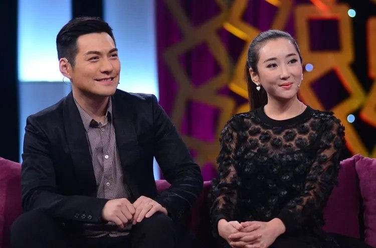 杜若溪亲热戏“被抓包” 杜若溪严宽的结婚照大全