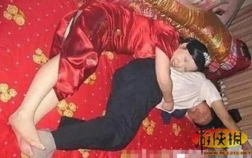 长假全球结婚热 大尺度闹洞房堪比《一路向西》