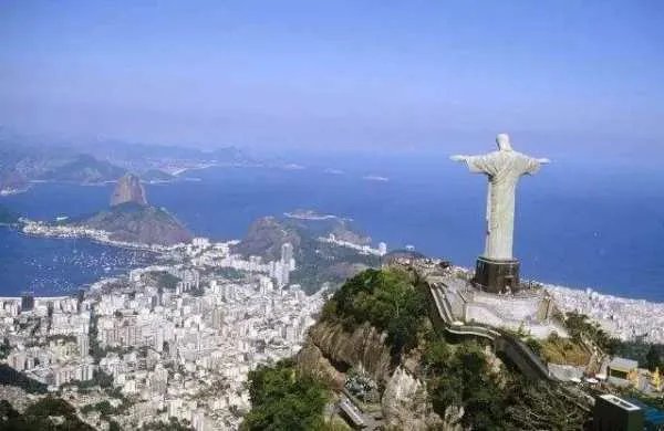 全球新增确诊超23万例创单日新高,巴西为何如此严重?