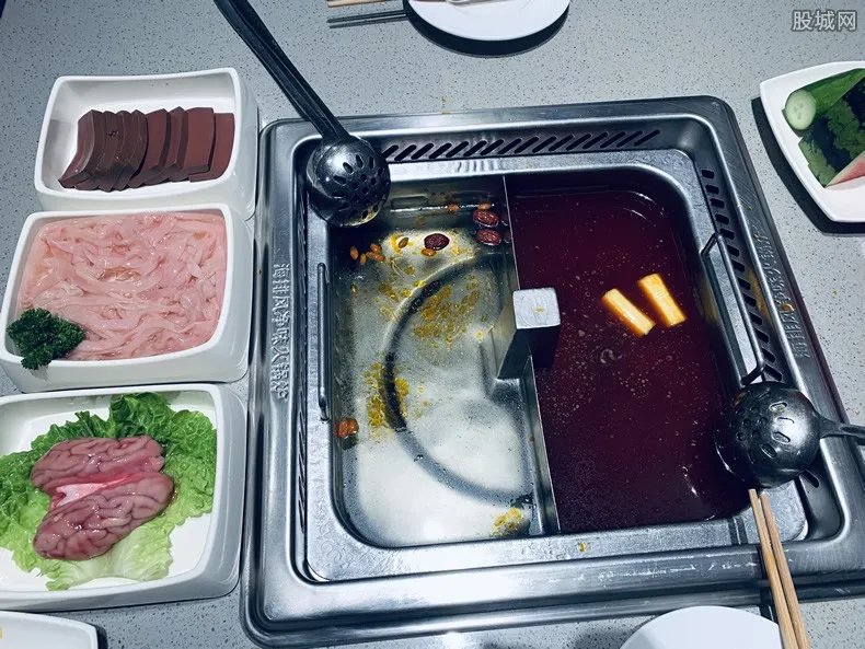 火锅店回收汤底熬制老油变新油 严重违反食品安全规定