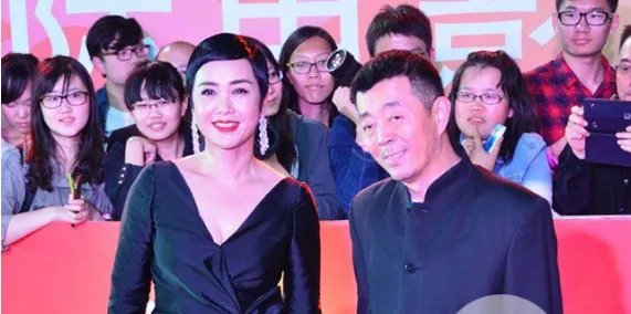 蒋雯丽离婚了吗?