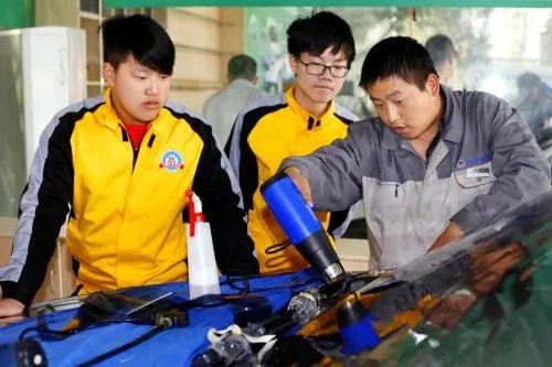 00后女生拿下汽修比赛亚军都经历了什么？