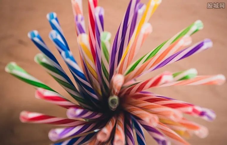 加拿大将禁用塑料 最早将于2021年禁用塑料制品