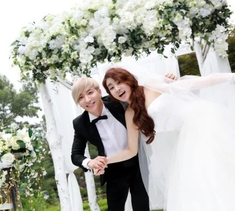 我们结婚了酒窝夫妇按顺序全集 两人上演离别之吻