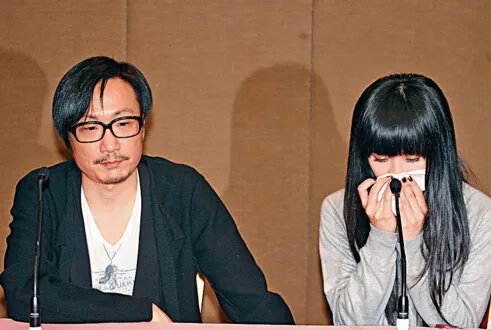 郑中基阿sa离婚原因大揭密 头发彩虹色盼