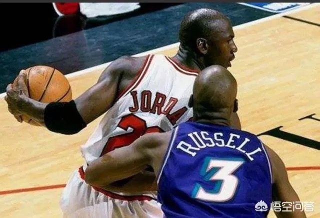 拜伦拉塞尔的防守什么水平？