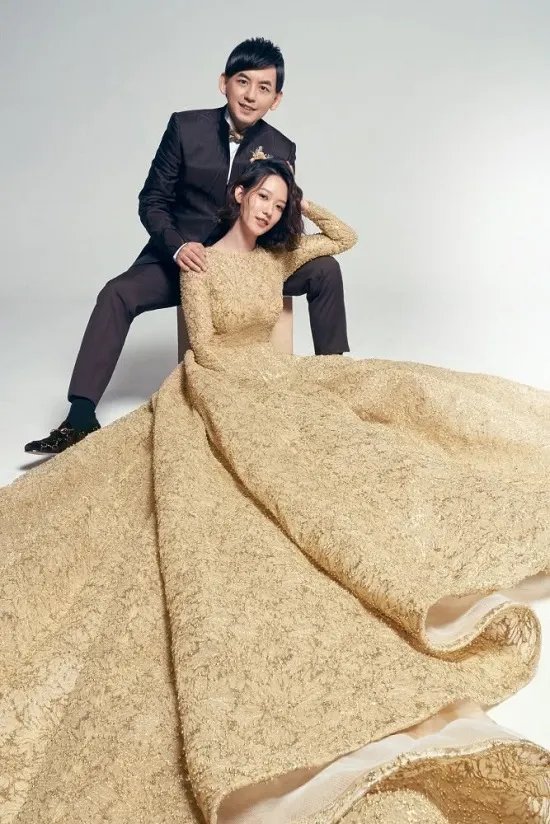 黄子佼孟耿如婚纱照 相差19岁的婚姻原来也这么幸福