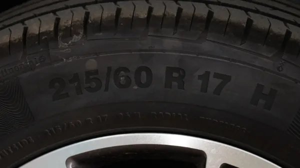 22545r18轮胎是什么意思？