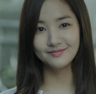 金娜娜整容照片曝光 看甜美公主的华丽蜕变