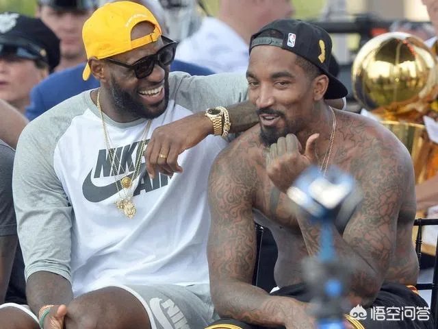 J.R史密斯的J.R是什么意思?