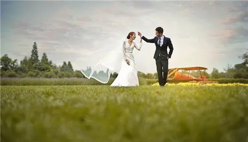 成都拍婚纱照报价 成都婚纱摄影价格一览表