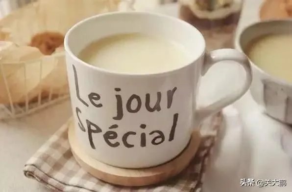 豆浆可不可以代替牛奶？你怎么看？