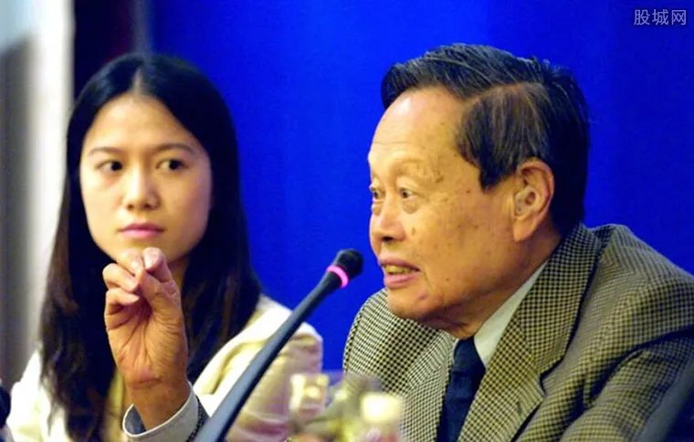 杨振宁苏炳添等获感动中国年度人物 来看详细名单