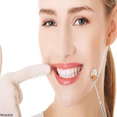 如何快速美白牙齿