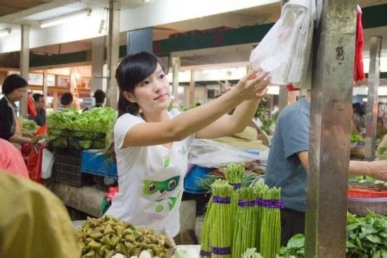 细数民间的各路女神 最美马拉松女孩豆浆西施
