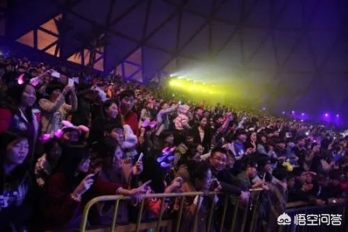 一个人去看演唱会是什么感觉？
