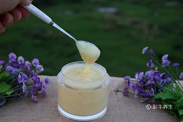 蜂王浆中含量最高的是