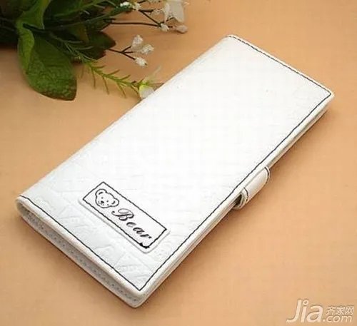 钱包颜色的讲究  钱包颜色的风水