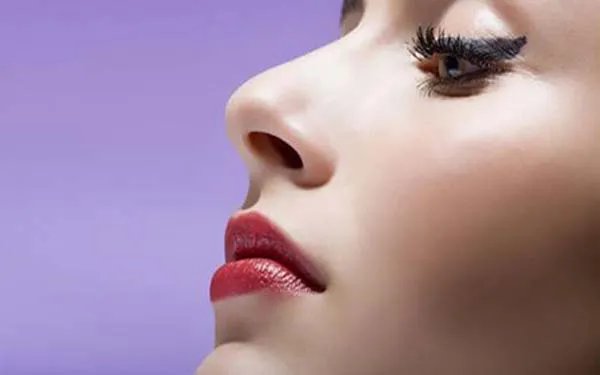 北京假体隆鼻去哪家医院好